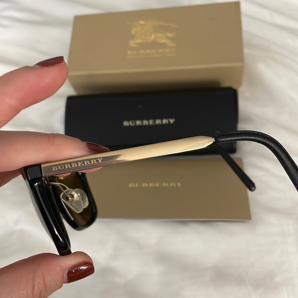Authentic Burberry Sunglasses - Picture 2 of 7